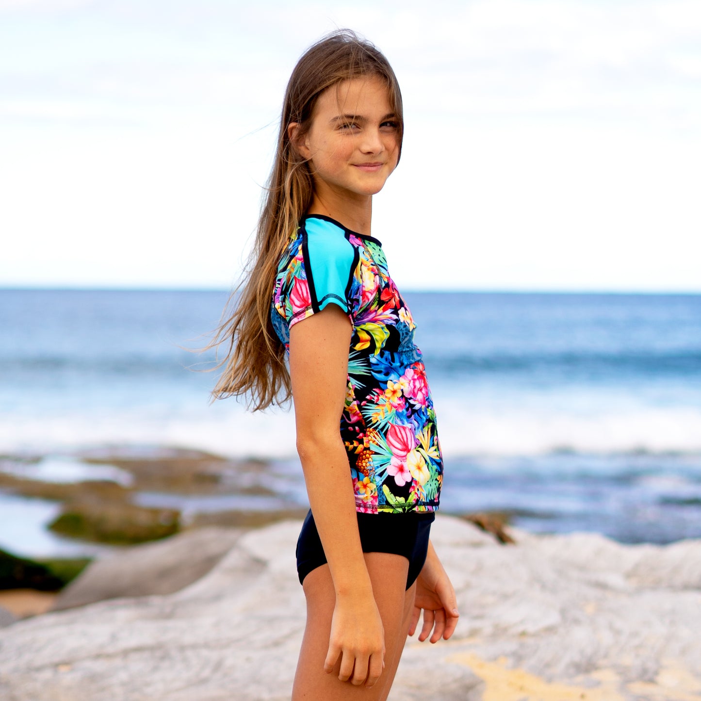 1284 Island Girl Tahiti Rashvest set